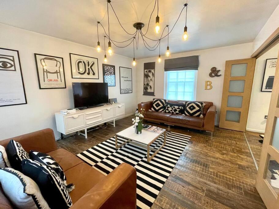 Gorgeous 2 Bedroom Apartment Edge Of Cabot Circus بريستول المظهر الخارجي الصورة
