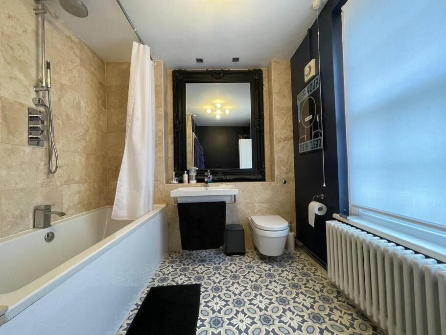 Gorgeous 2 Bedroom Apartment Edge Of Cabot Circus بريستول المظهر الخارجي الصورة